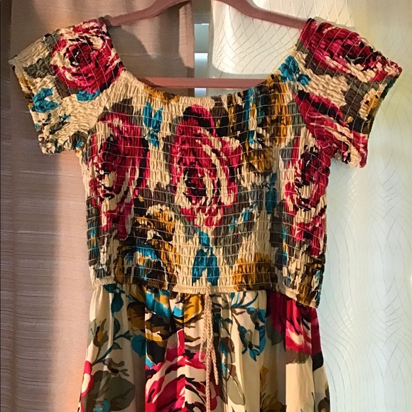 Dress - Picture 3 of 5